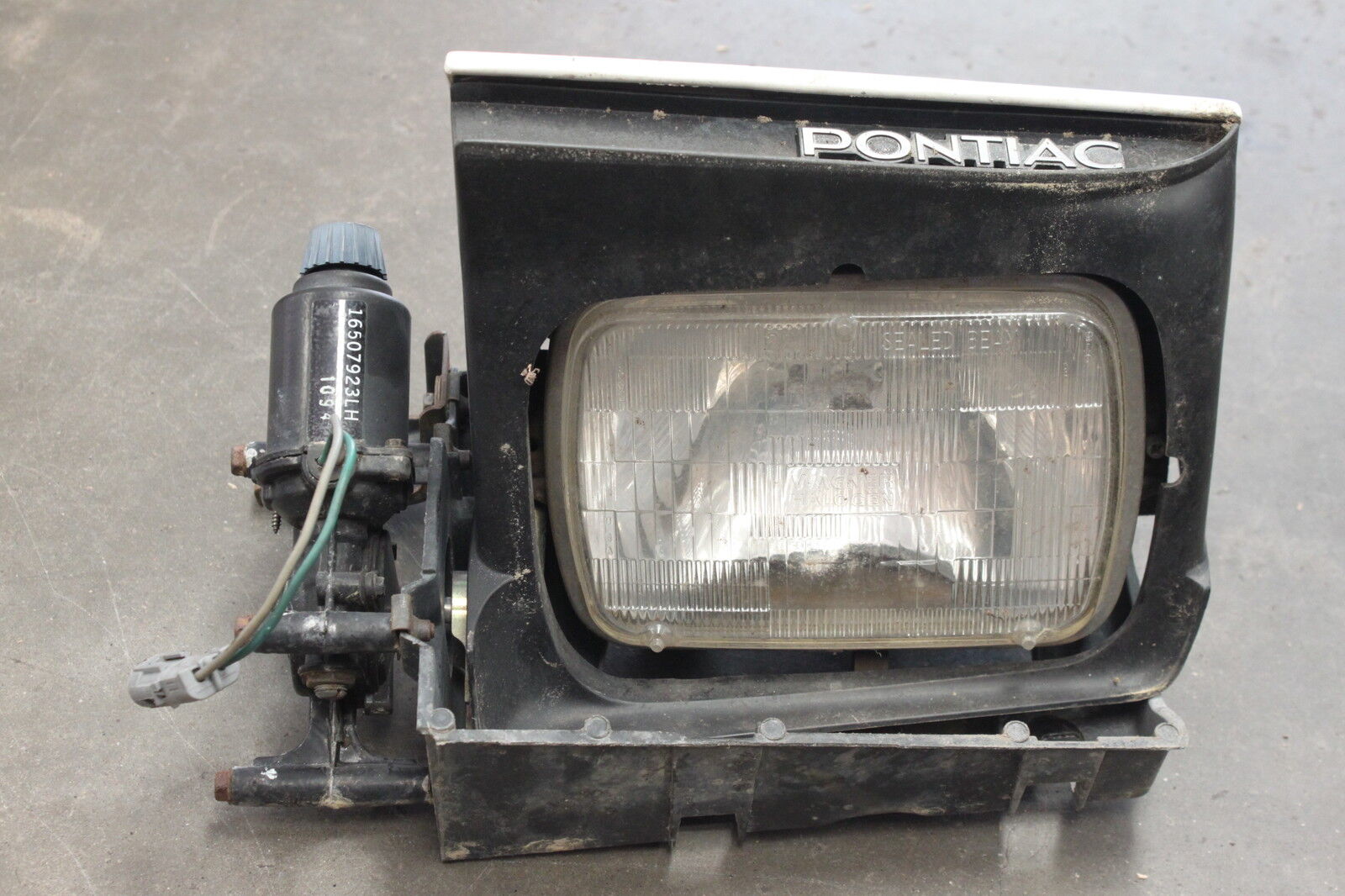 1982-1990 Firebird Trans Am LH Driver Side Headlight Assembly USED OEM GM