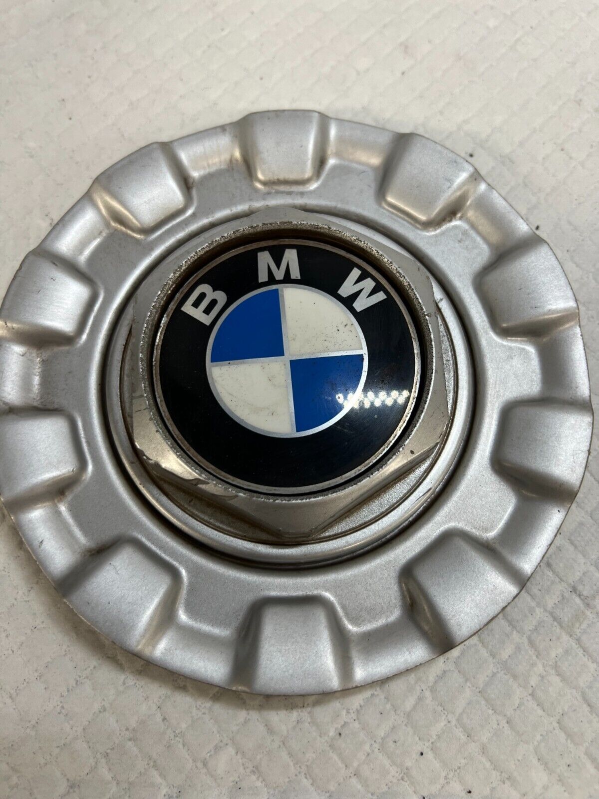 2000 BMW 525 Wheel Center Cap Hub cover 1 093 908 OEM (275)