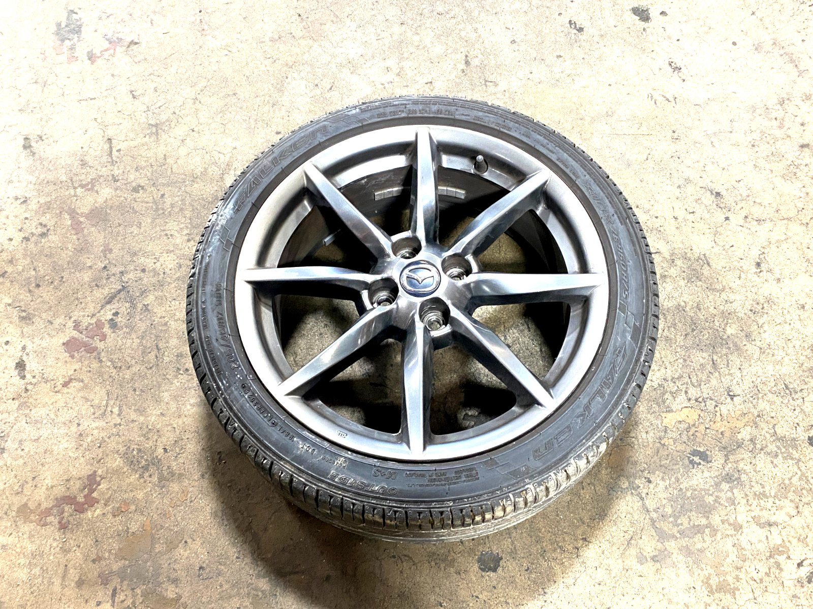 16 17 18 19 MAZDA MIATA MX-5 GUNMETAL GRAY RIM WHEEL 17 X 7 W/ TIRE OEM B0.01