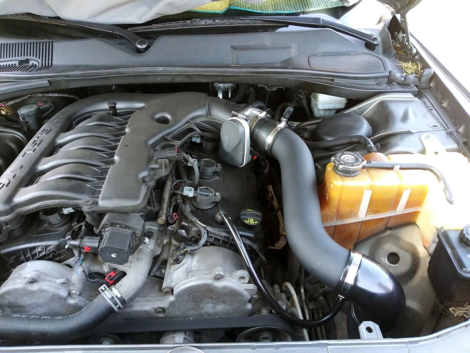 All BLACK COATED 2PC Cold Air Intake Kit For 05-10 Chrysler 300 Touring3.5 V6