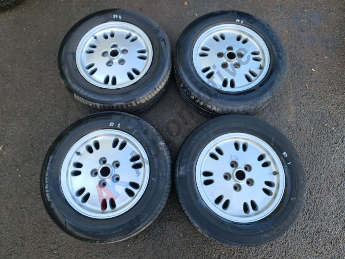 JAGUAR XJ6 X300 - Set of 4 Dimple Alloy Wheels & Tyres