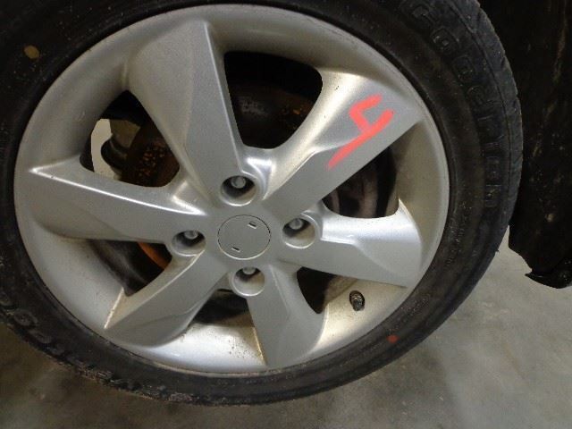 Wheel 16x5-1/2 Alloy 6 Spoke Hatchback Fits 10-12 VERSA 2059449