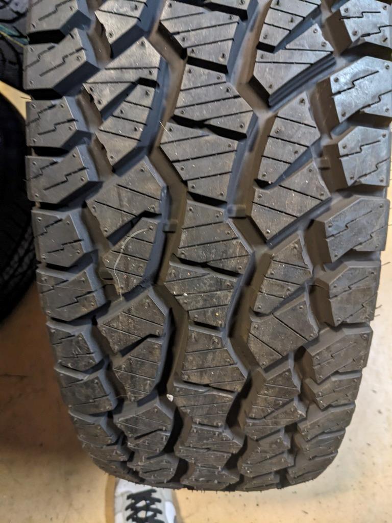 PATHFINDER ALL TERRIAN OWL LT 265/70R17 121/118S LRE 10PLY TIRE 2020522 CQ1