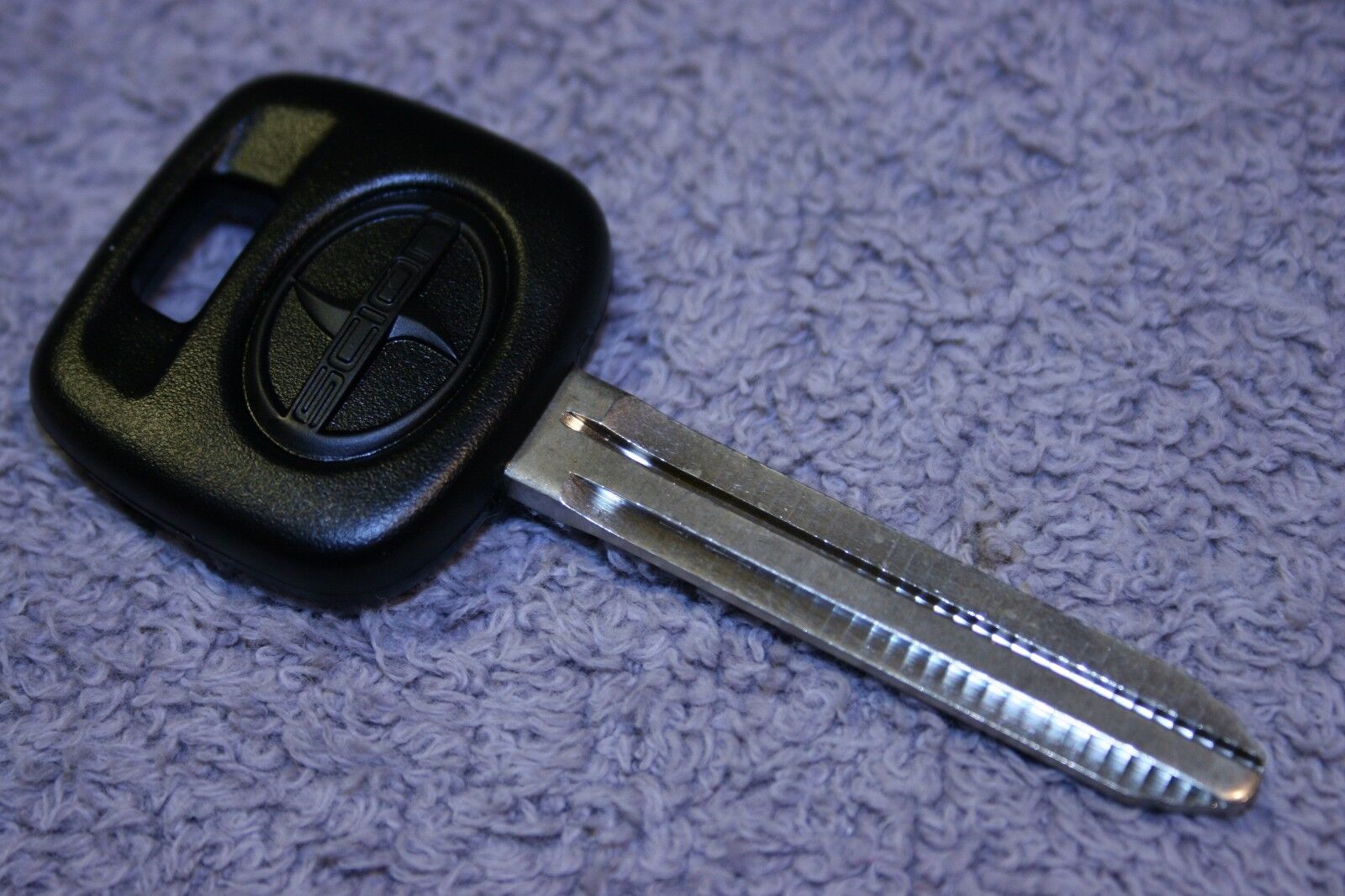 Scion xA xB xD iQ tC 90999-00248 Key Blank - Genuine Toyota Non-Chip Uncut Key