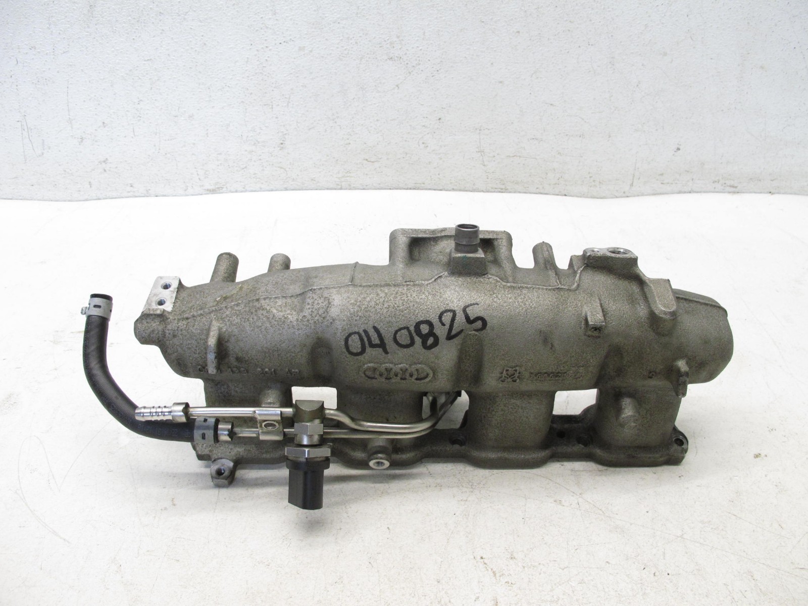 09-17 AUDI 8T A5 A4 Q5 2.0T QUATTRO INTAKE MANIFOLD OEM 040825