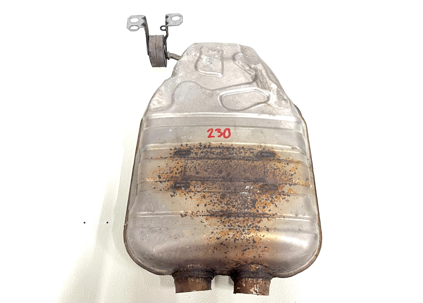 2012-2018 Audi A7 A6 Quattro 3.0 Exhaust Center Resonator Muffler 4G0253210A OEM
