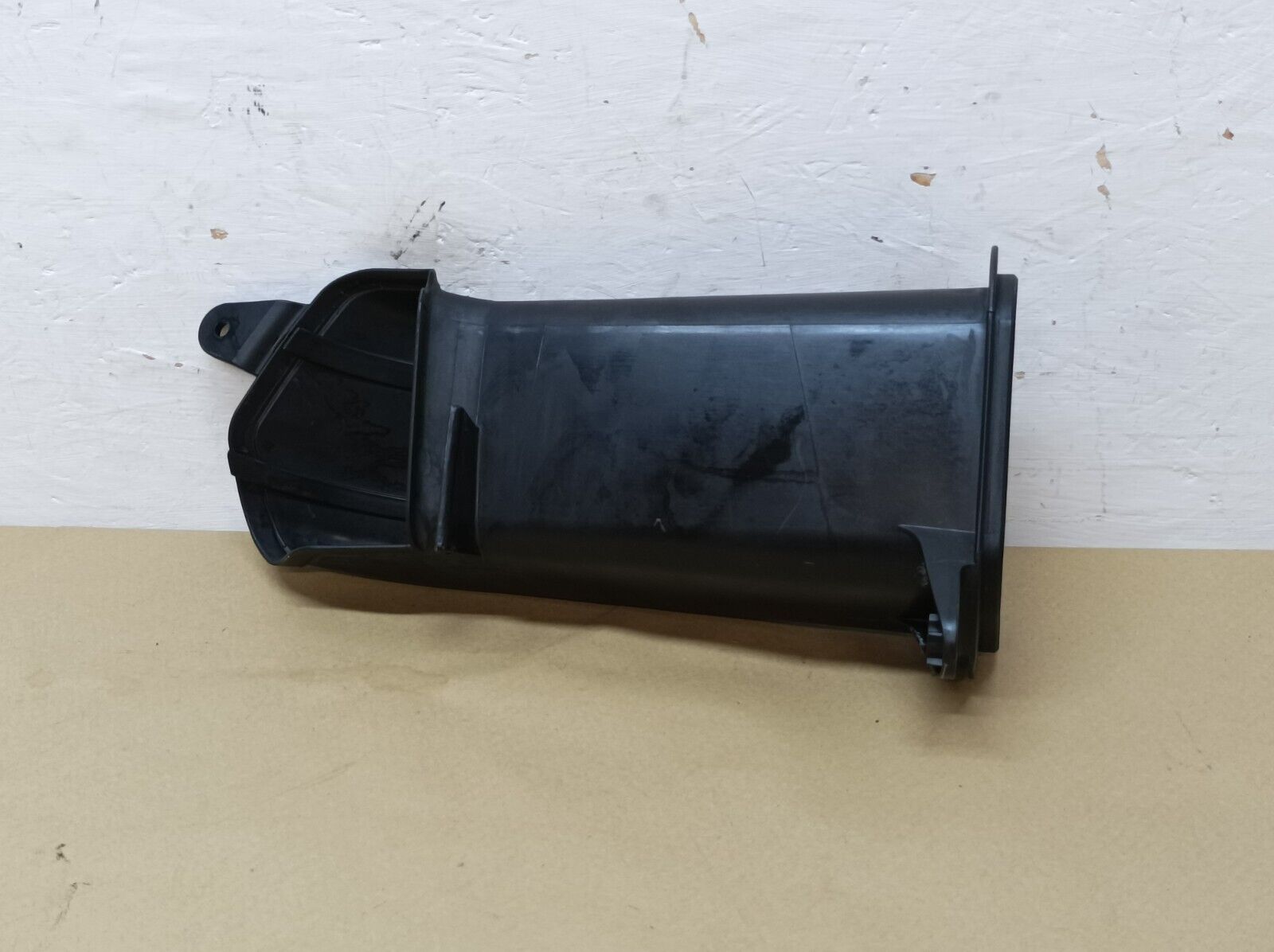 BMW E85 Z4 ROADSTER AIR INTAKE DUCT 7514869