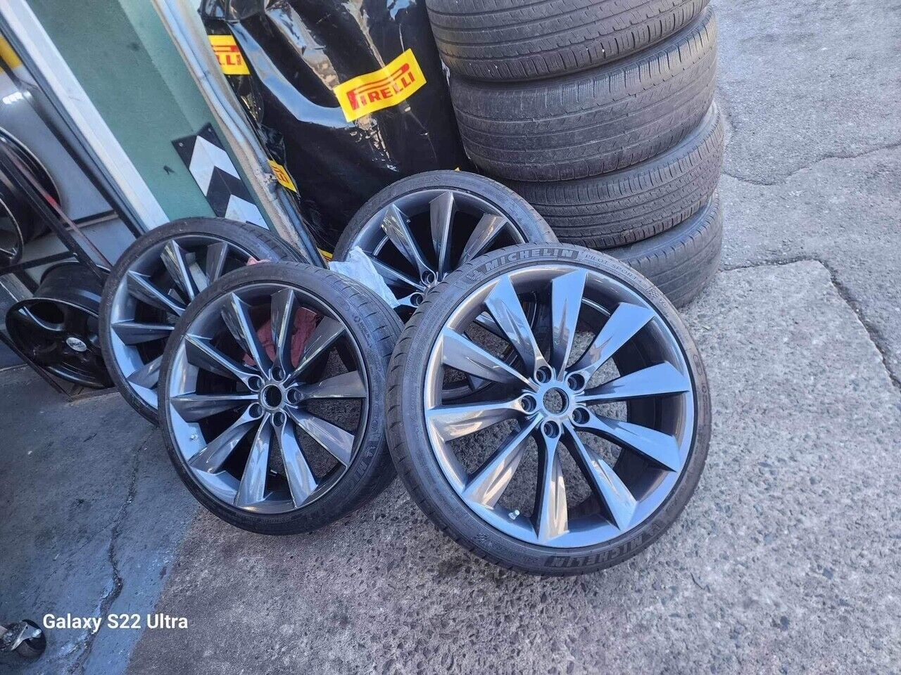 21” OEM Tesla Model S Turbine Wheels and Tires in Excellent/Refinished Condition