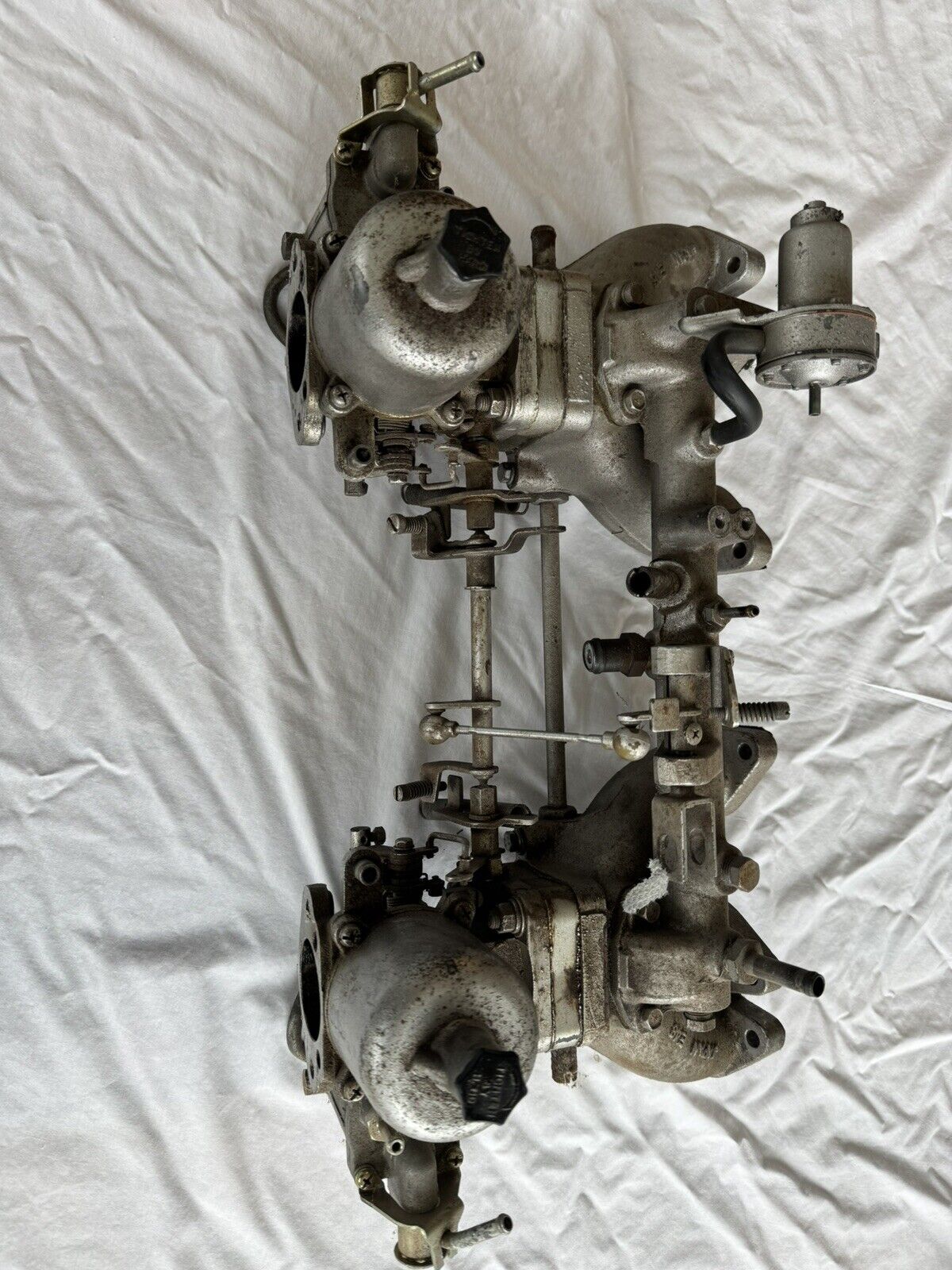 70-71 DATSUN 240z Complete Intake Manifold W/ Round-Top Carbs And Linkage