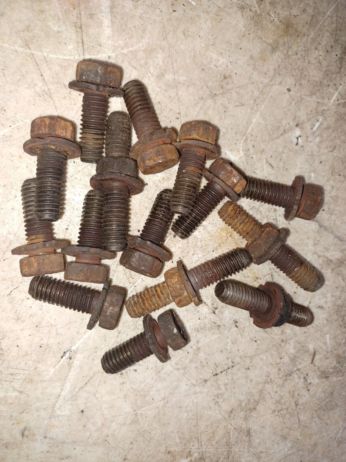 (15) 86-92 Lincoln Mark VII Exhaust Manifold Mounting Bolts / Studs
